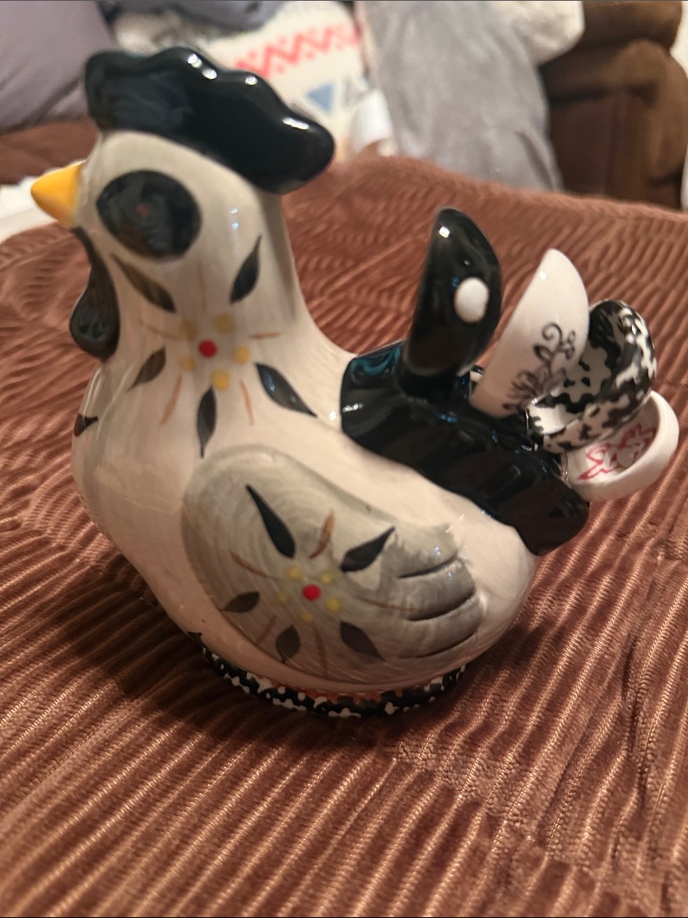 Temptations Ceramic Hen measuring spoon holder